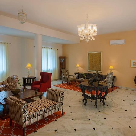 Premkunj Hotel Удайпур Екстериор снимка